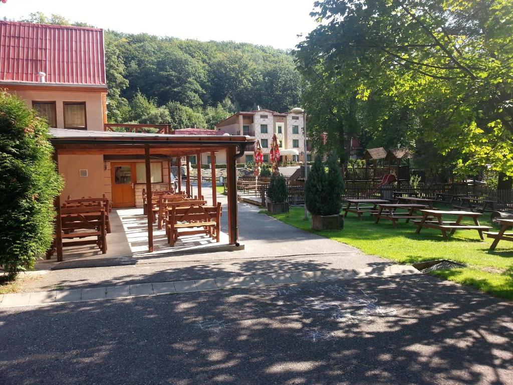 Hotel Loucky Litvínov Exterior photo